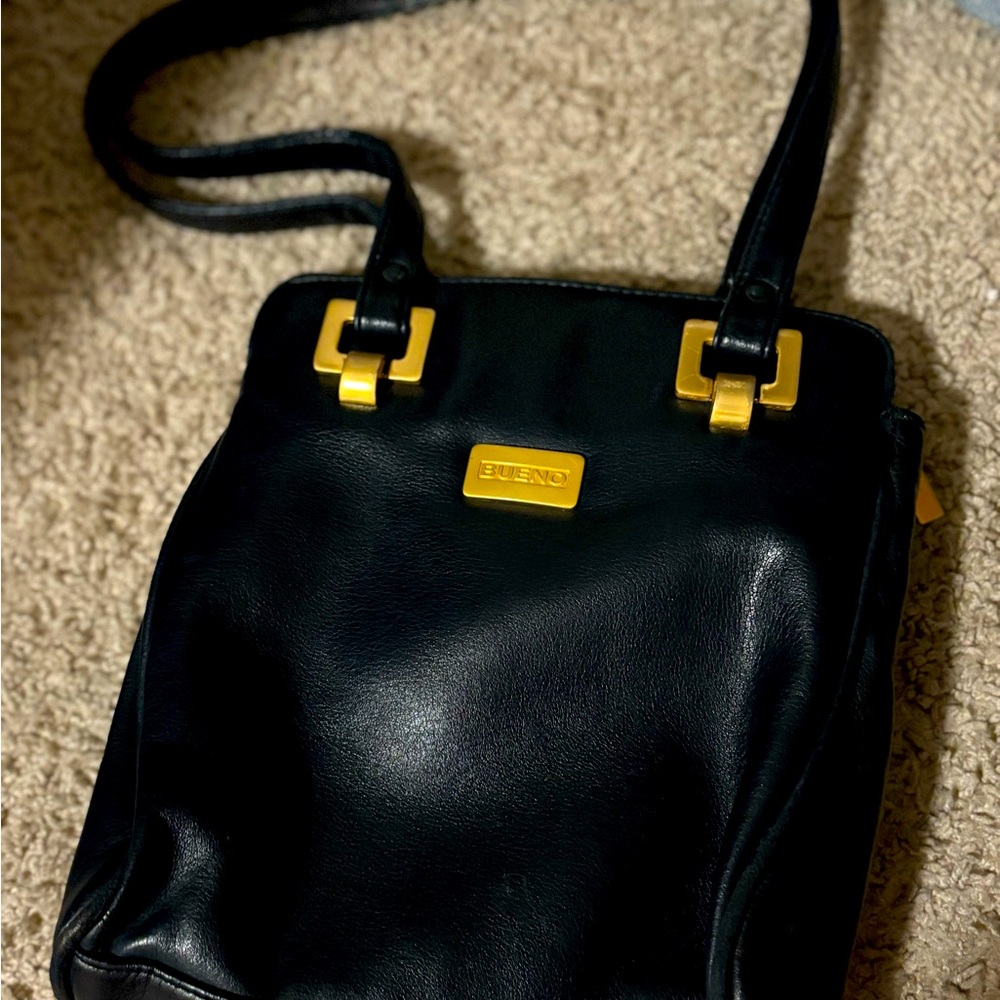 Bueno Shoulder bag